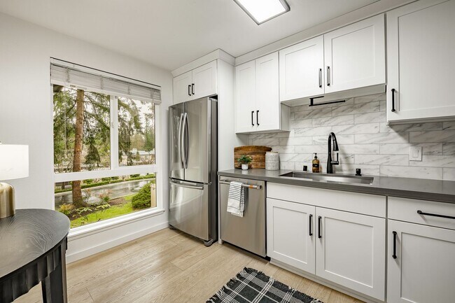 Foto del edificio - 2Bd/2Ba Bellevue Condo