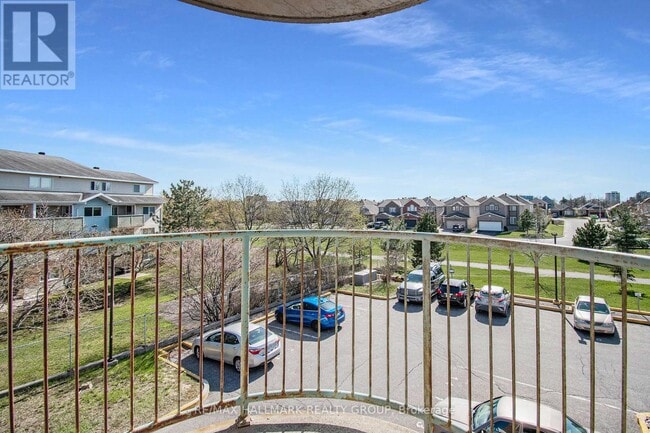 Photo du bâtiment - 1440 Heron Rd