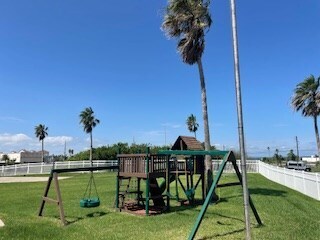 Foto del edificio - 200 Padre Blvd