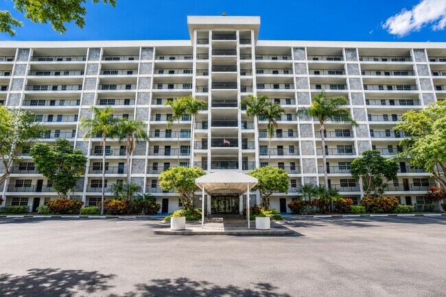 Foto del edificio - 2900 N Course Dr