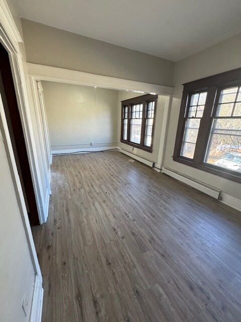 Foto principal - 1099 S Clinton Ave