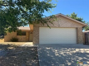 Building Photo - 213 Blanket Dr
