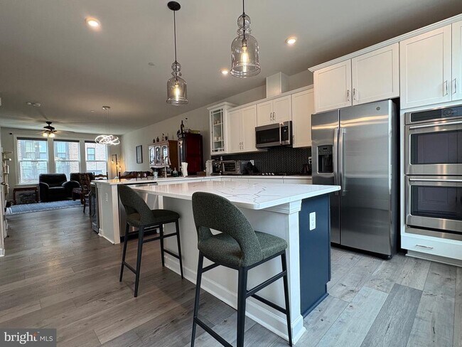 Foto del edificio - 7312 Mountaineer Dr