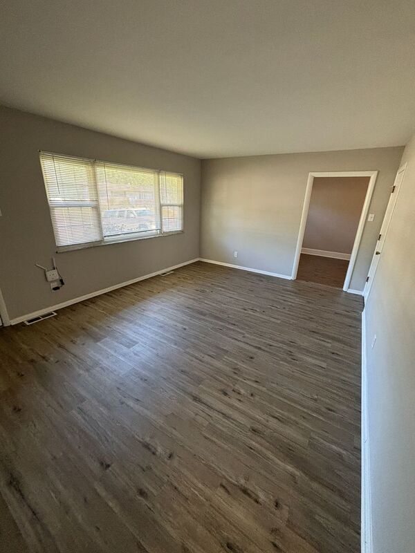 Foto del edificio - 1028 Briarbrae Dr