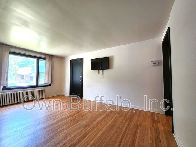 Building Photo - 240 Callodine Ave