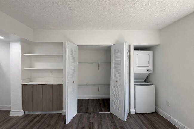 Building Photo - 17350 NW 68th Ave