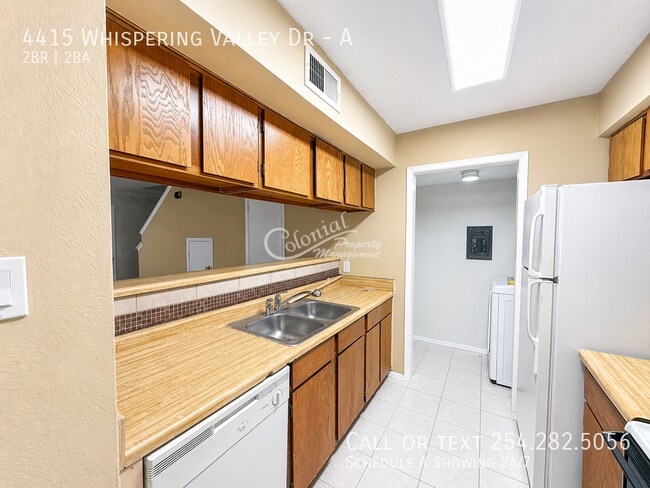 Foto del edificio - 4415 Whispering Valley Dr