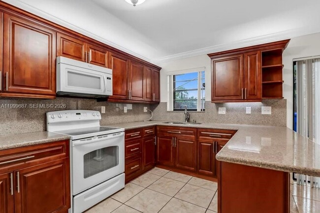 Building Photo - 8107 SW 23rd Ct