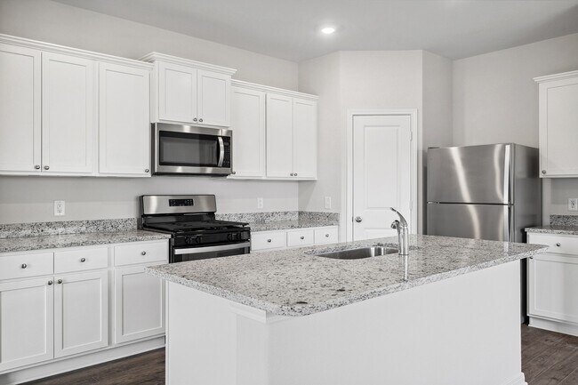 Foto del edificio - 21632 Lotus Elm St