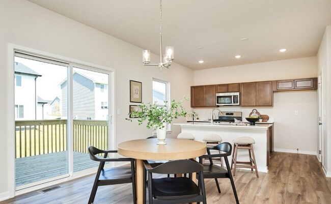 Foto del edificio - 2225 Waller Ave