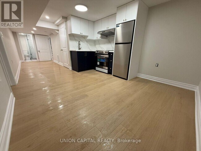 Building Photo - 117 Sherwood Forest Dr