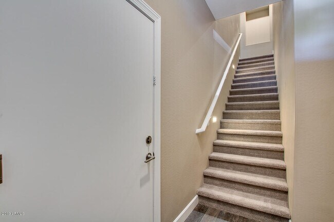 Building Photo - 4777 S Fulton Ranch Blvd