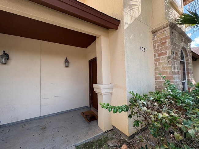 Building Photo - 10706 International Blvd