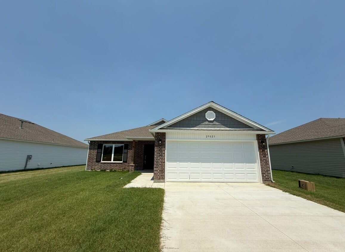 Foto principal - Newly Built 3 Bedroom House