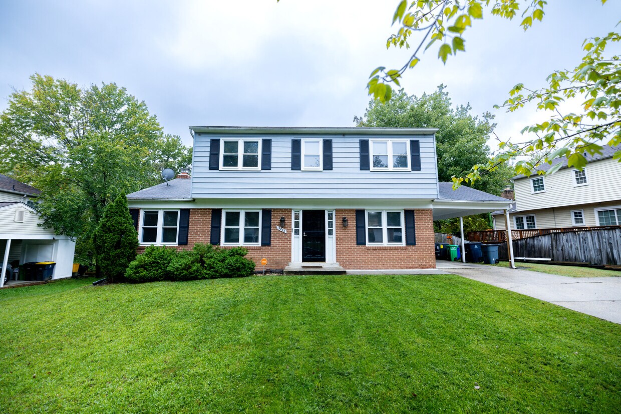 5203 Kenstan Dr, Temple Hills, MD 20748 House Rental in Temple Hills