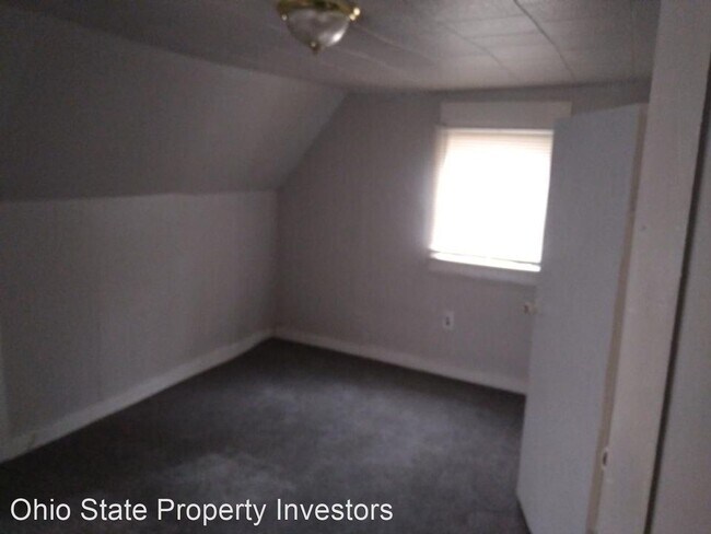 Building Photo - 2 br, 1 bath House - 1005 Broadway Street