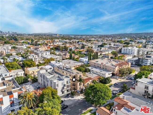 Foto del edificio - 918 S Wooster St