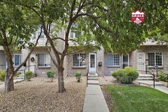 Building Photo - 3033 W 107th Pl