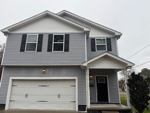 Building Photo - 2223 Vincent Ave