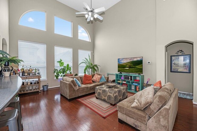 Building Photo - 26307 Sagewood Forest Dr