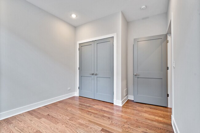 Building Photo - 1530 N Halsted St