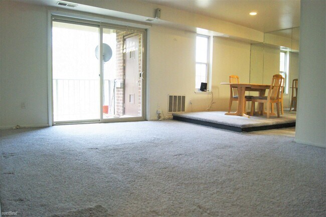 Foto del edificio - 2 br, 1 bath  - 14 Mountbatten Ct Apt 203