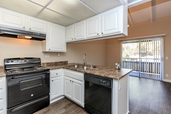 Building Photo - Birchwood Village Apartment Homes