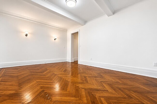 Foto del edificio - 77 W 104th St