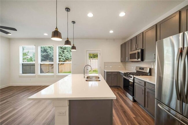 Building Photo - 5160 A W Grimes Blvd