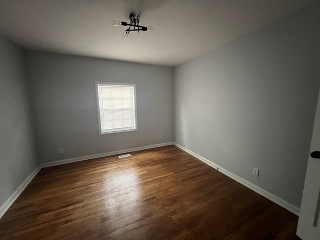 Building Photo - RENTAL HOME 1BD/1BTH