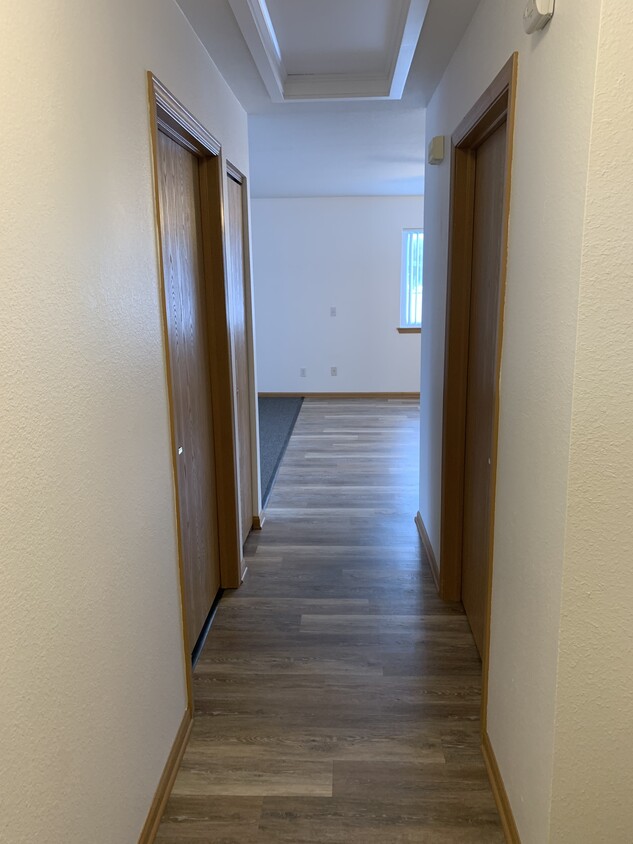 Hallway - 629 21st St