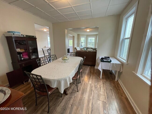 Foto del edificio - 171 Lincoln Ave