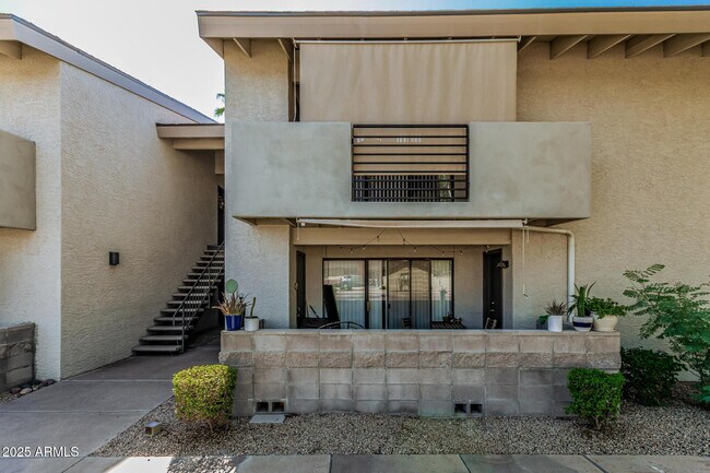 Foto del edificio - 6480 N 82nd St