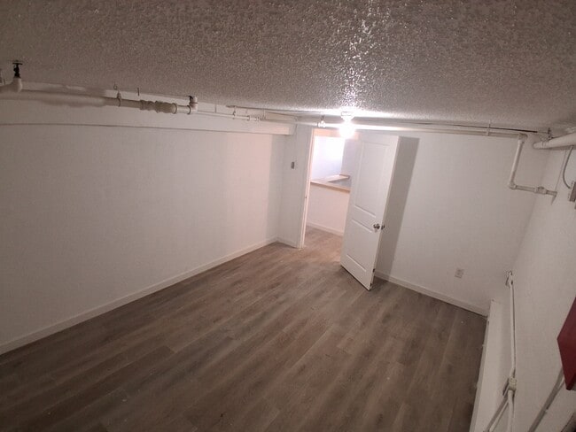 Building Photo - 1528 S Cushman St