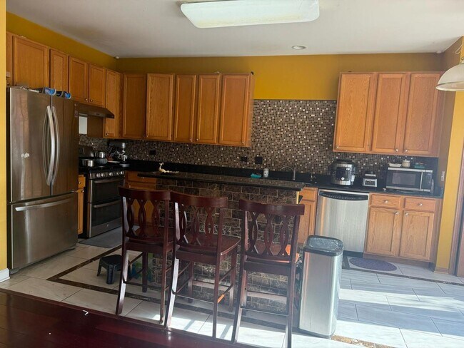 Foto del edificio - 804 Lewisburg Ln