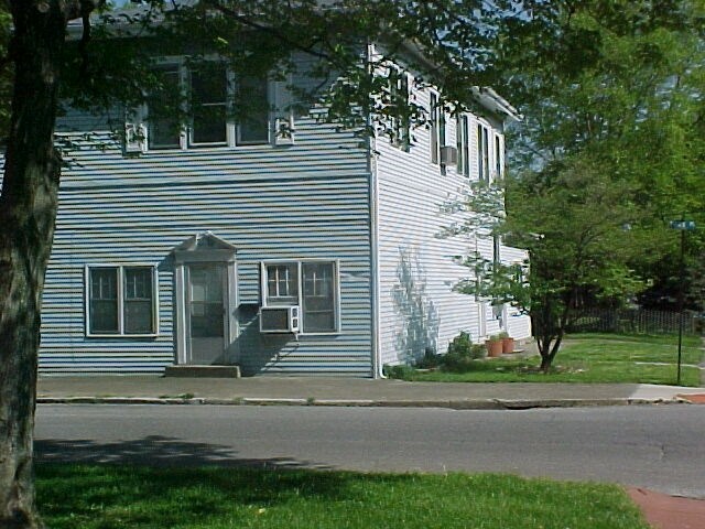 Building Photo - 101 E Park Pl