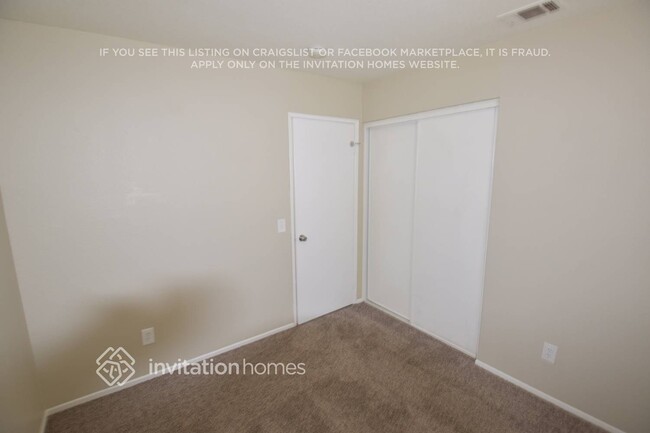 Foto del edificio - 1376 Yukon Ave