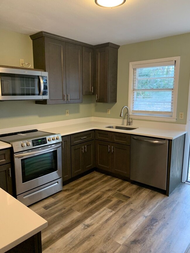 Photo - Renovated 2/1 on Cone Street House