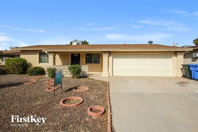 Building Photo - 1108 W Muriel Dr