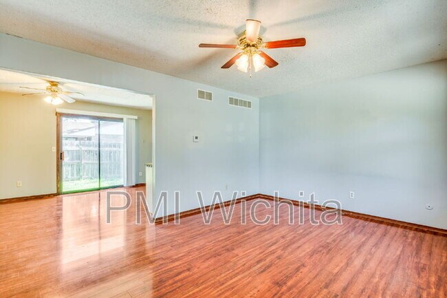 Foto del edificio - 3216 S Walnut St