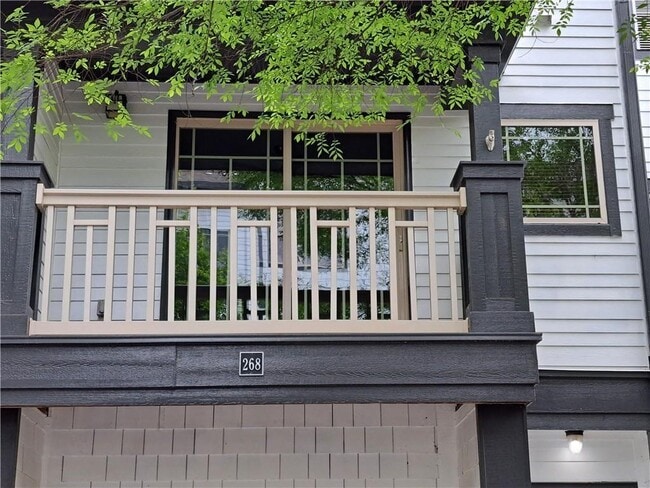 Foto del edificio - 221 Semel Cir NW