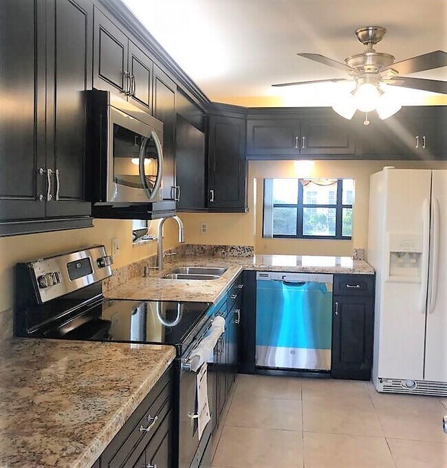Foto del edificio - 2309 S Cypress Bend Dr