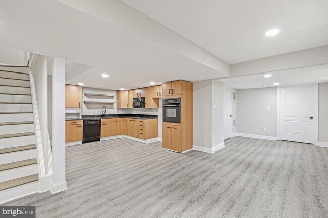 Foto del edificio - 2929 Stanton Ave