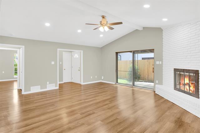 Building Photo - 10639 Boedeker St