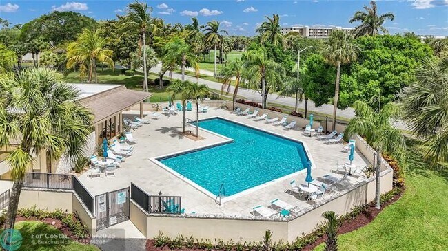 Foto del edificio - 135 Deer Creek Blvd