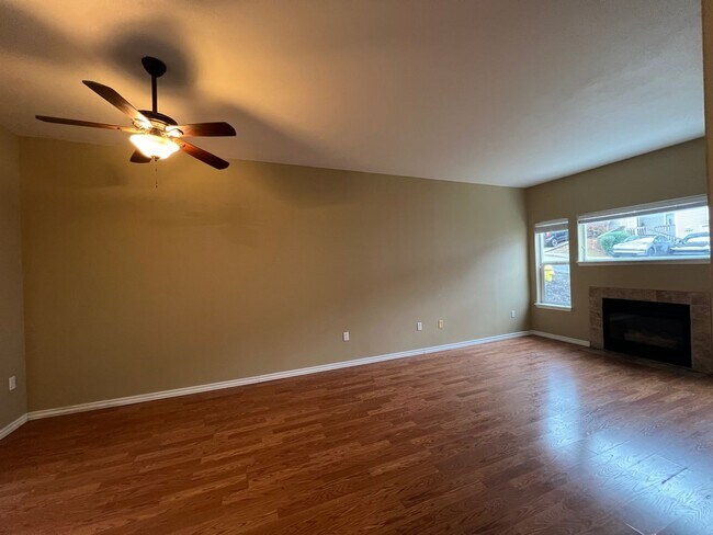 Foto del edificio - Rent Special: 1/2 Off January Rent!!