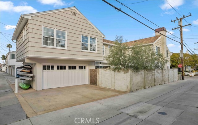 Building Photo - 107 Coral Ave