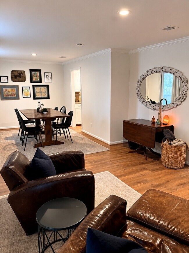 Foto del edificio - 12627 Westmere Dr