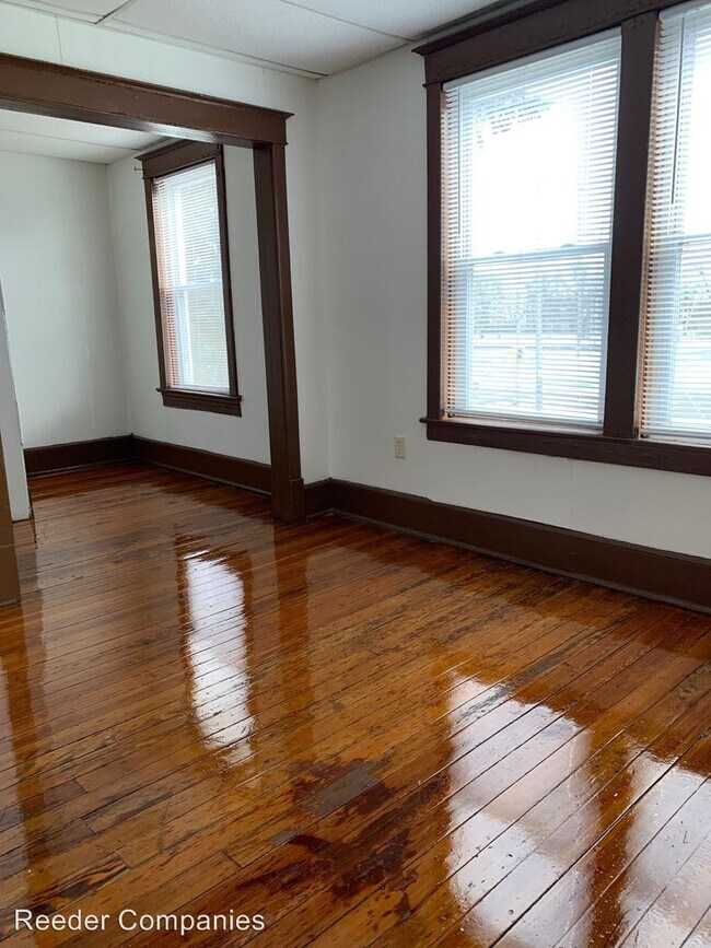 Foto del edificio - 4906 Kennedy Ave