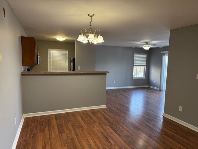 Building Photo - 9200 Spring Creek Ln